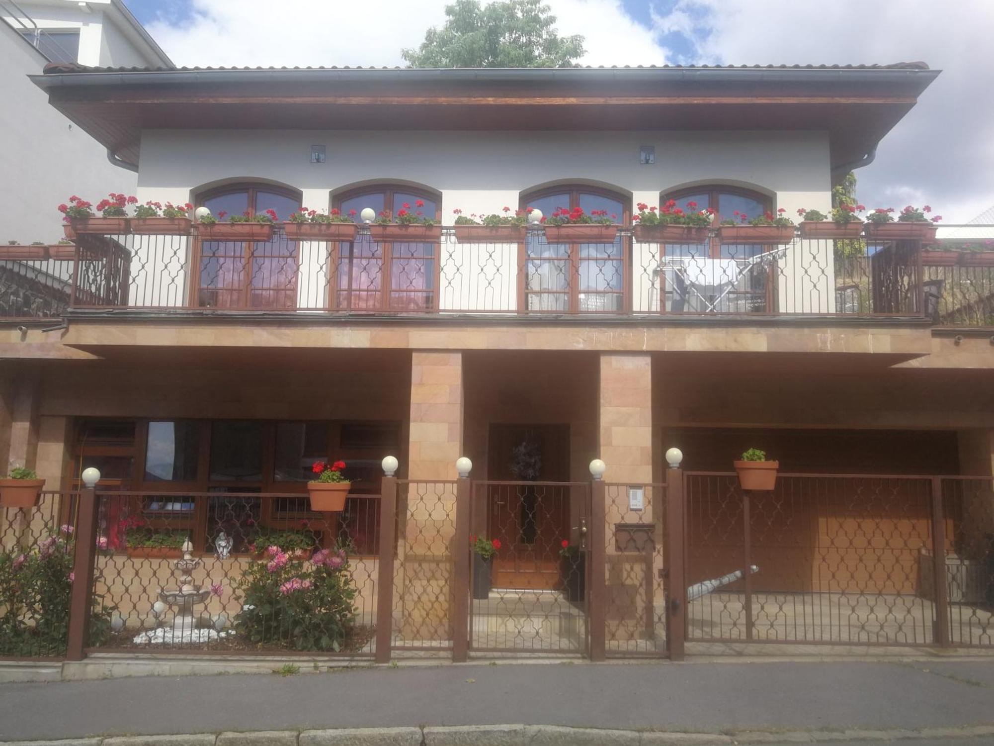 Villa Barrandovska براغ المظهر الخارجي الصورة